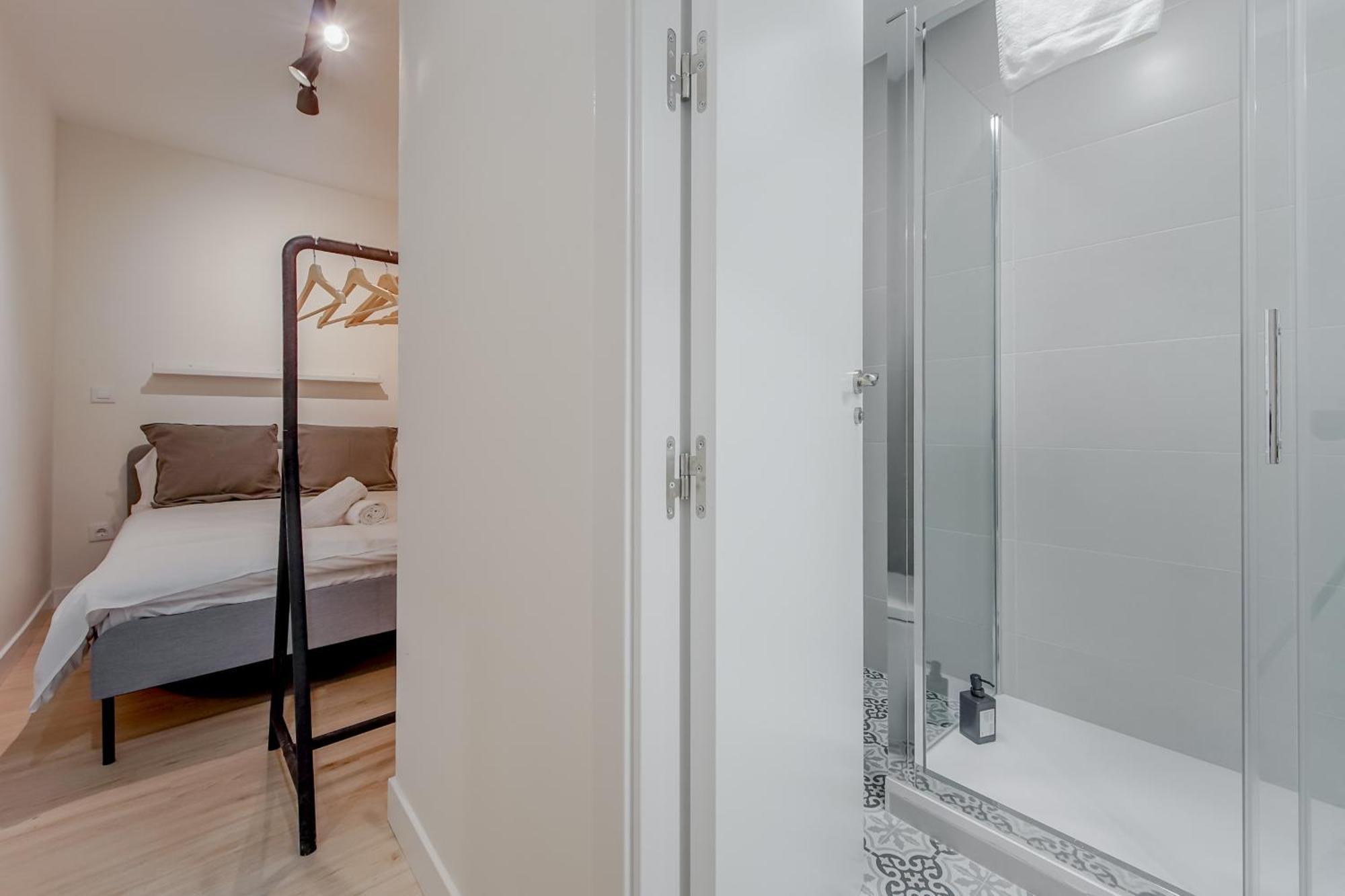 Modern Apt Para 6Pax En La Plaza De Tirso-Centro E1 マドリード エクステリア 写真